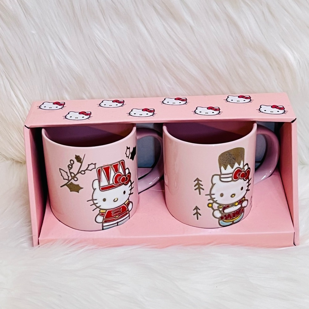 Hello Kitty Mug Set